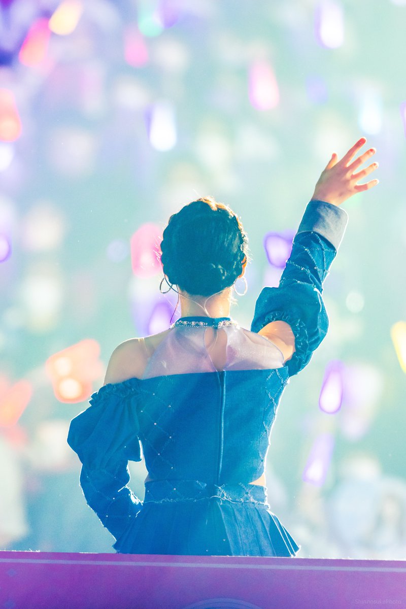 R5 とEF300mmF2.8ですー✨