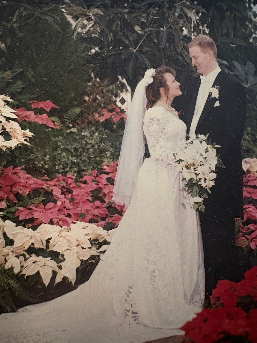 Awesome few days in <a href="/JasperNP/">Jasper National Park, Parks Canada</a> celebrating our 30 year anniversary and New Years with <a href="/drennkb/">Keri</a>, Nathan and Haley