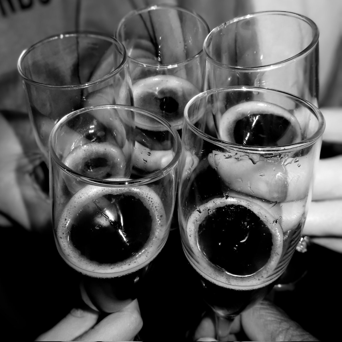 Rob64Games's tweet photo. #HappyNewYear2026 ! Let's have joy, do more for those who need us, and make ourselves even better. Wishing you a prosperous new year, love one another, and keep gaming! #Hello2026 🎉🍾🥂🎮🙏🏾 https://t.co/ANxaPn0Nwu