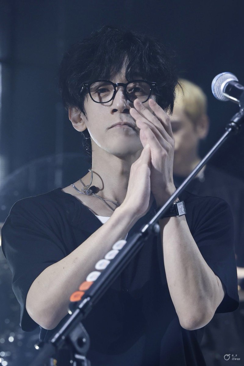 251225 CHRISTMAS IN NELL’S ROOM

/ᐠ ⎚ﻌ⎚マฅ

#넬 #NELL #이정훈