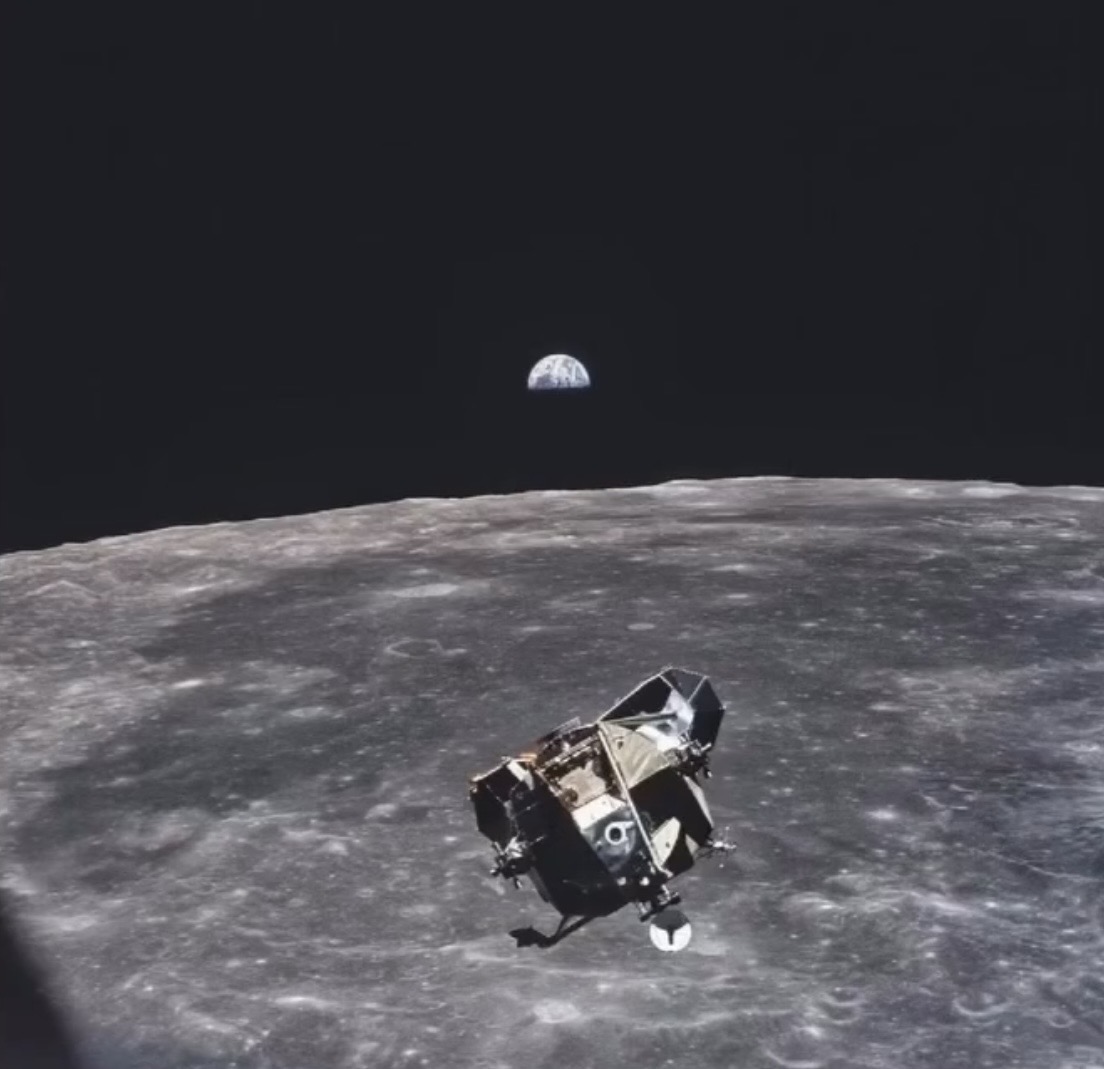 historyinmemes's tweet image. Michael Collins, the astronaut who captured this 1969 photo, is the only person—living or deceased—not visible in the frame.