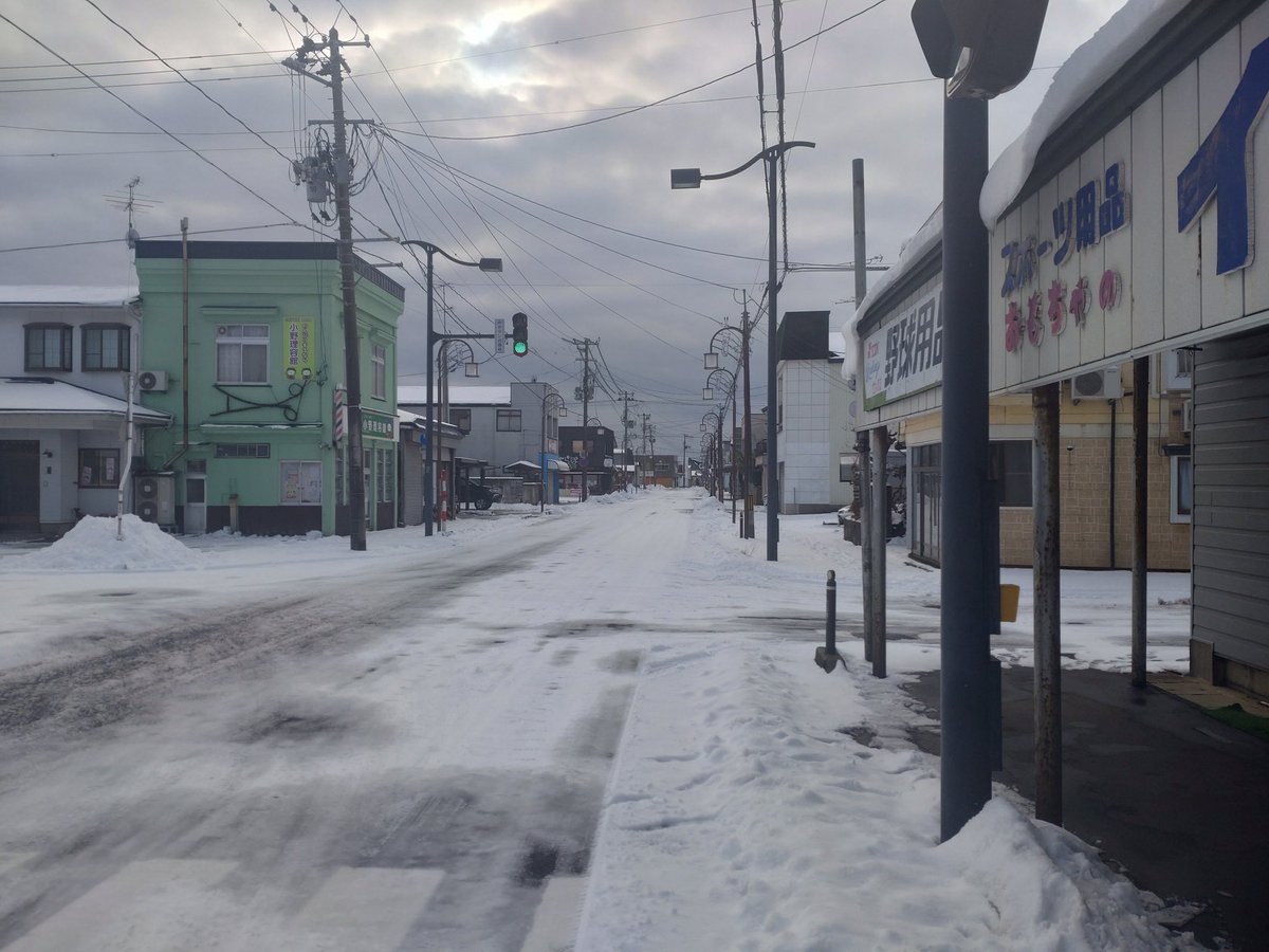 ItnRq81IbzKVnr8's tweet image. 八郎潟町内お散歩🚶🚶🚶