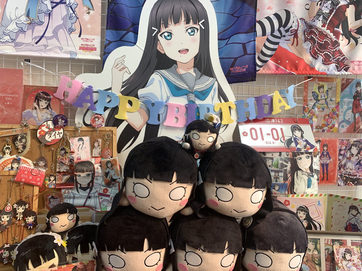 eos7dmar2's tweet photo. カルクルさん
ところ狭しとダイヤさの祭壇💎🎂
#黒澤ダイヤ生誕祭2026
#カルクル
#carcru https://t.co/0fbOyd8pFv
