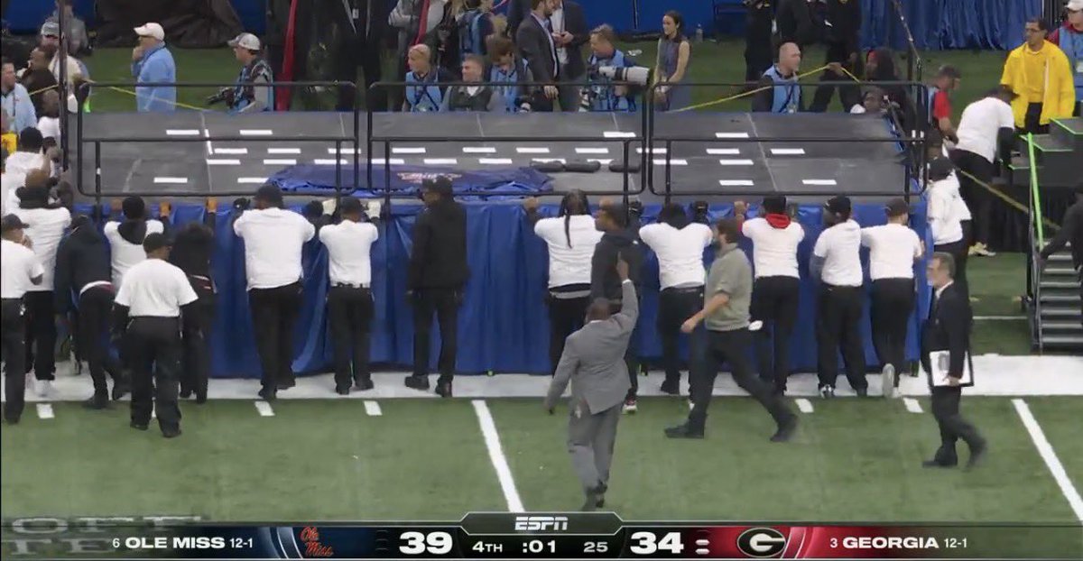 nocontextcfb's tweet image. 