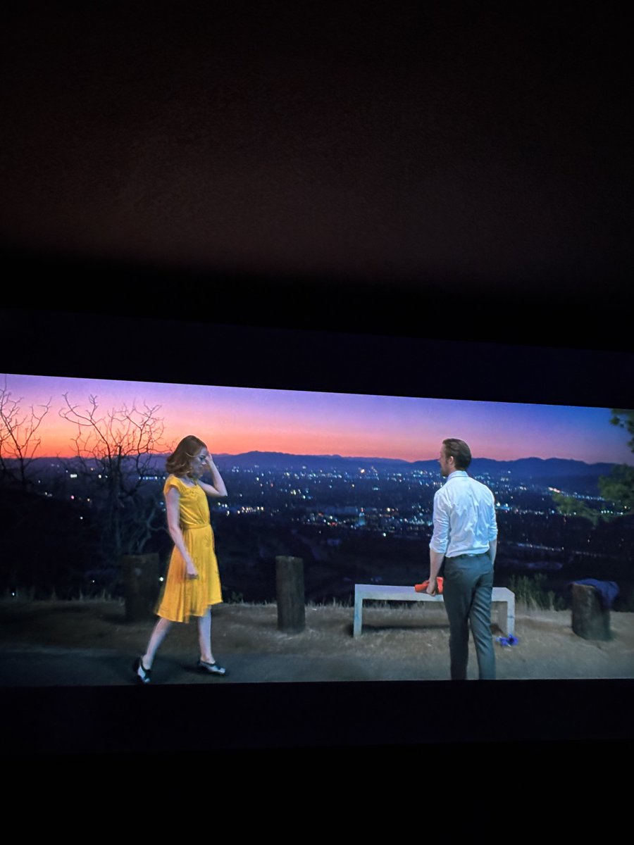 pouchesofstevia's tweet image. The yearly La La Land watch tradition