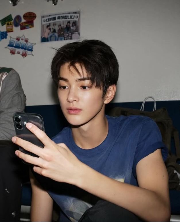 kissedorchid's tweet image. daily text ken2 sama mamah nonchalant, 
a keonho few tweets au