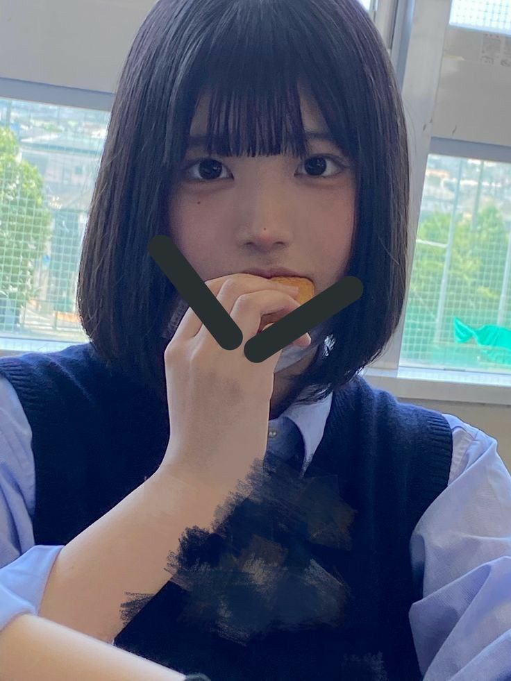 あいの tweet media