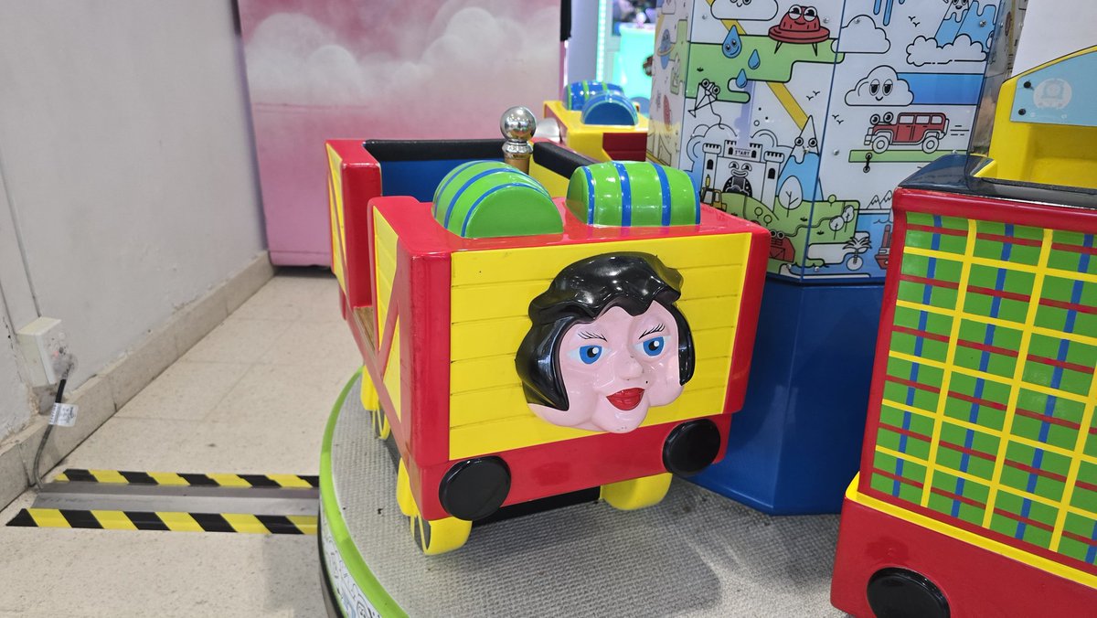 AngryBirdMask's tweet image. HOLY SHIT LOOK WHO I STUMBLED UPON