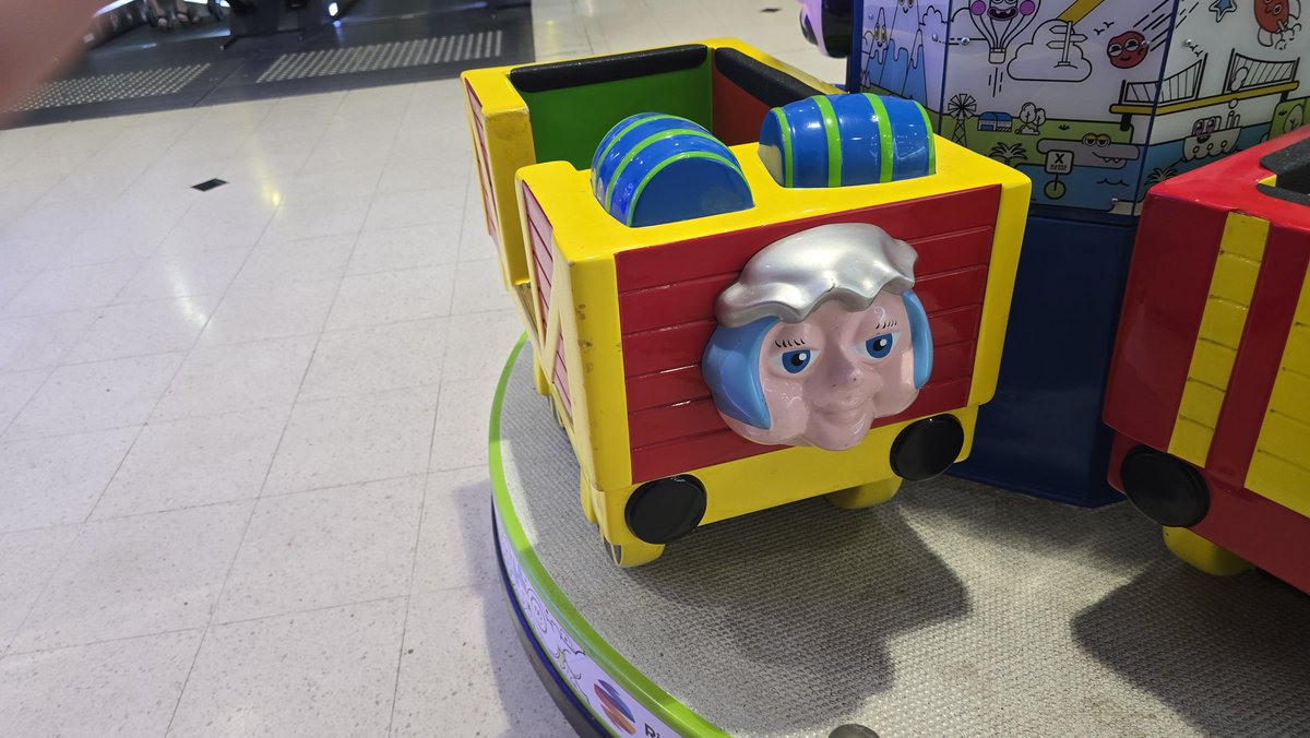 AngryBirdMask's tweet image. HOLY SHIT LOOK WHO I STUMBLED UPON