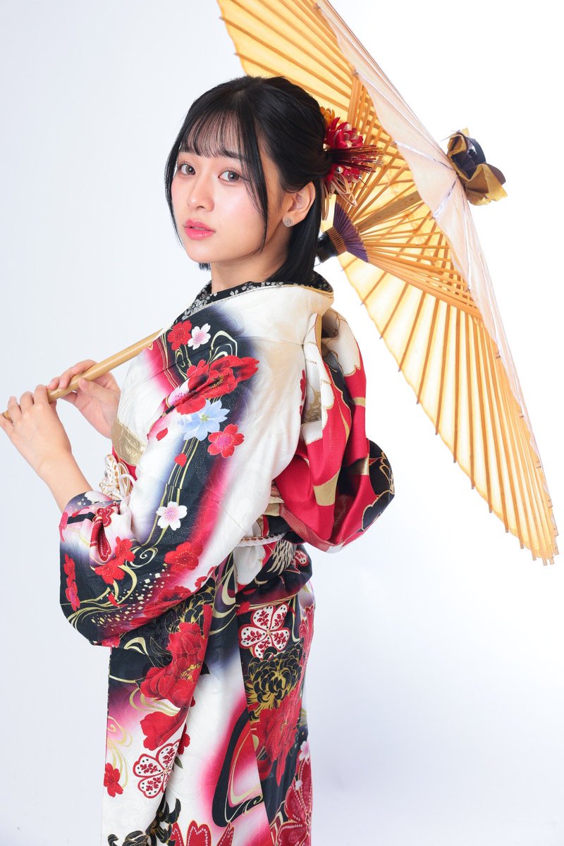 yua__u0201's tweet photo. 明けましておめでとうございます🎍
今年もよろしくお願いします🐴♡！ https://t.co/mAx9CWVE05