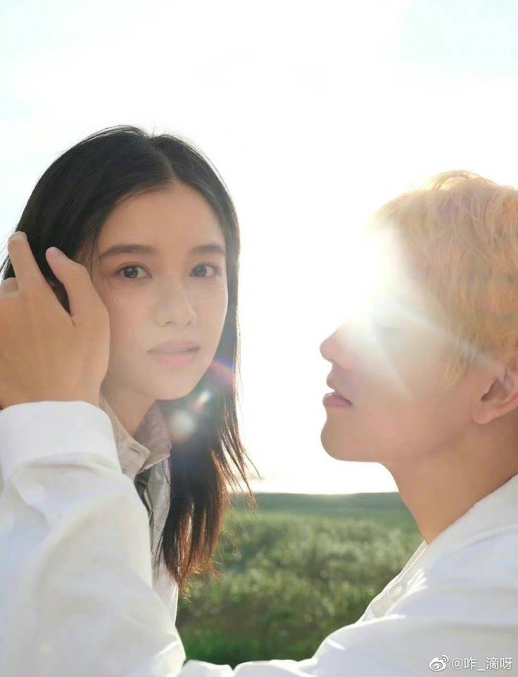 It’s 2026 and I’m still here, hoping for a reunion drama for these two

#ZhangJingyi #ChenFeiyu #LighterAndPrincess