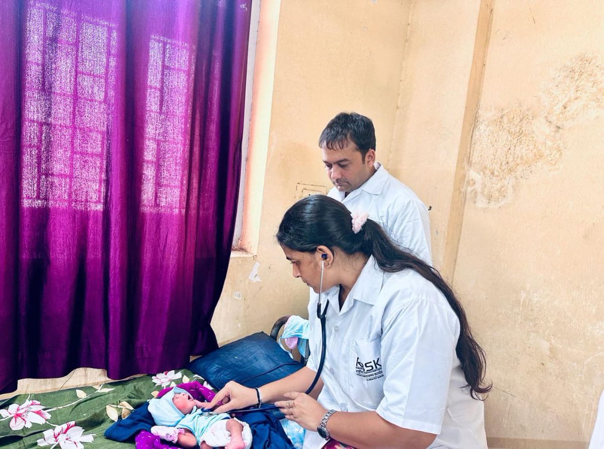 આજ રોજ વડોદરા જિલ્લાના તાલુકાની આર.બી.એસ.કે. ટીમ દ્વારા  ડિલિવરી  પોઇન્ટ પર નવજાત શિશુઓ ની 4D પ્રોટોકોલ મુજબ જન્મજાત ખોડખાંપણ ની આરોગ્ય તપાસ કરવામાં આવેલ.
<a href="/ddo_vadodara/">District Panchayat Vadodara</a>
<a href="/Info_Vadodara/">Info Vadodara GoG</a>