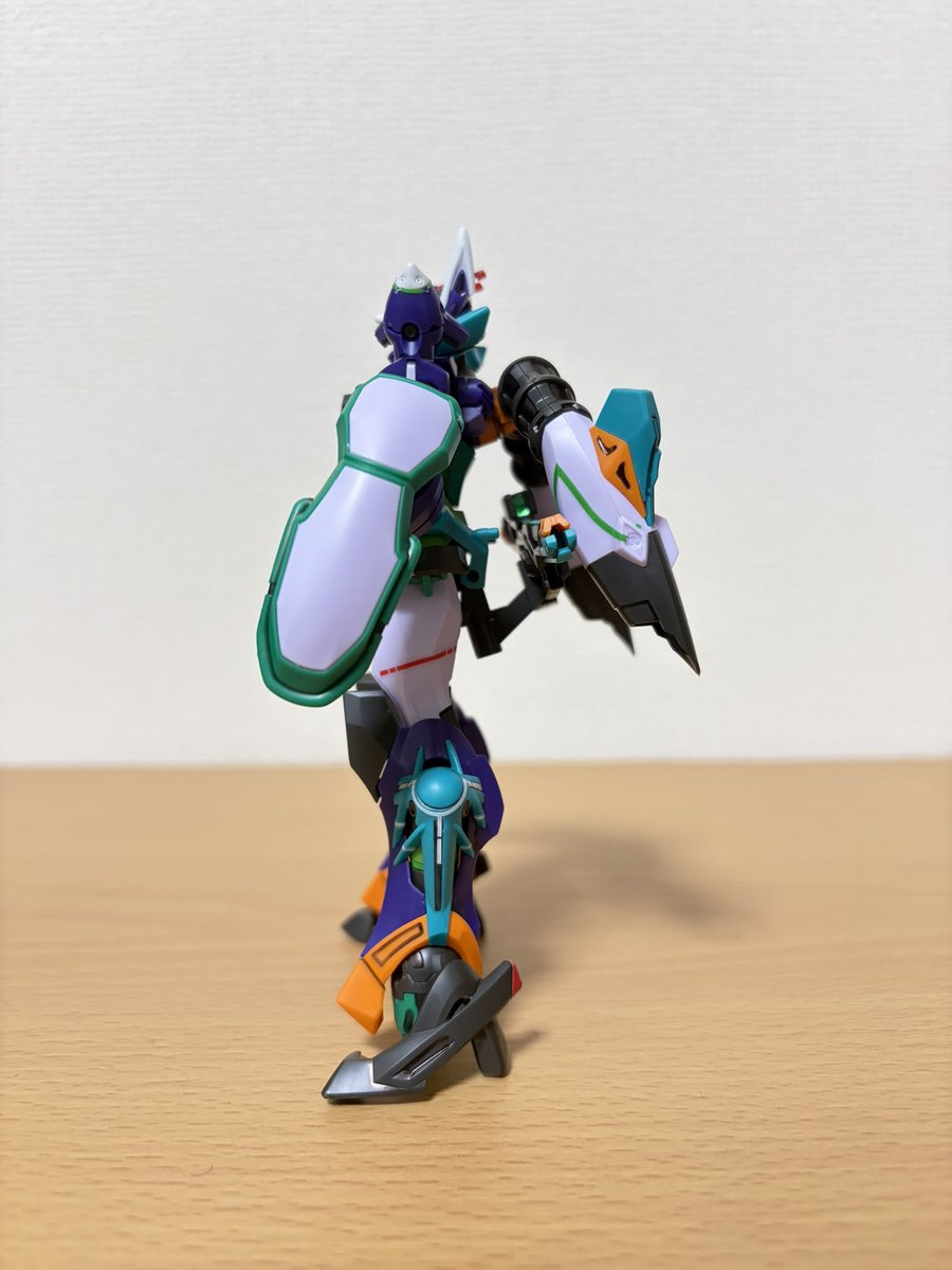 GQuuuuuuXより 1/144 『gMS-k GFreD（ジフレド）』です。 作ってみた