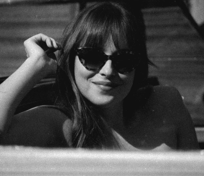 「 Larissa tweet media