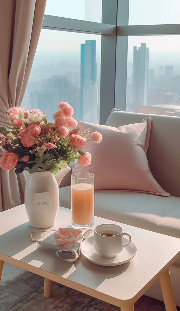 asrar117's tweet image. .
رسالة صباحية ✍️🌥

أقدارنا مكتوبة ف السماء  ..
نظن ب أننا نختار ، وأحياناً ب أننا نقرر ..
ثم ...!!
يأتى أمر الله ...  كن  فيكون ..
و أنت ع يقين ب أنك لا تملك من الأمر شىء ..
ف الحمد لله ف الضراء والسراء .✨️

#صباح_الخير 
#صباح_الاجواء_الحلوه 
#يوم_الجمعة