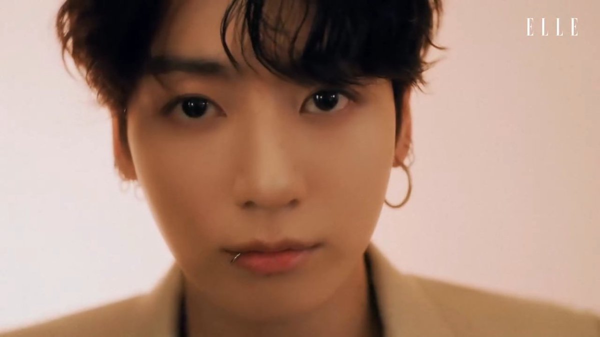 OneilyMusic's tweet photo. Jung Kook of BTS exudes a charming vibe for ELLE Korea with CHANEL Beauty. https://t.co/f7Edm7Owo3