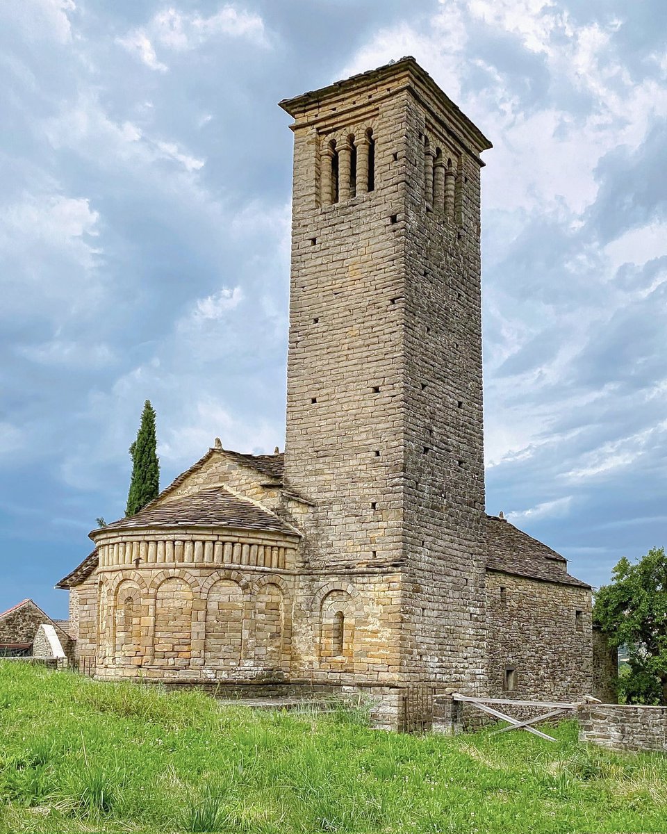 Románico en España tweet media