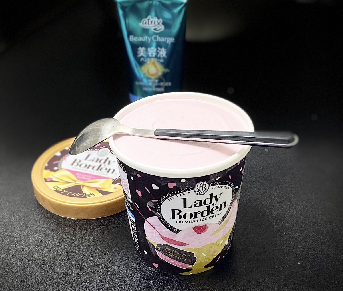 今日、工場長の偉かったところ。
→ひと駅歩いて運動した。
工場長の駄目だったところ。
→それを上回るカロリーを摂った。