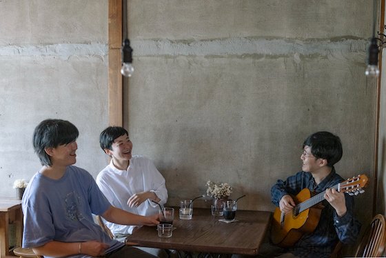 【Vo募集】2026年 ミンモアは新ボーカルを募集します。

現Vo.さえこが遠方居住のため、新たなボーカルを募集します。
復帰後はツインボーカルになるかも。経験不問、ご興味ありましたらお気軽にご連絡ください！
Vo以外でもご興味があればぜひ。DM、メールまで。

#バンドメンバー募集 #ボーカル募集