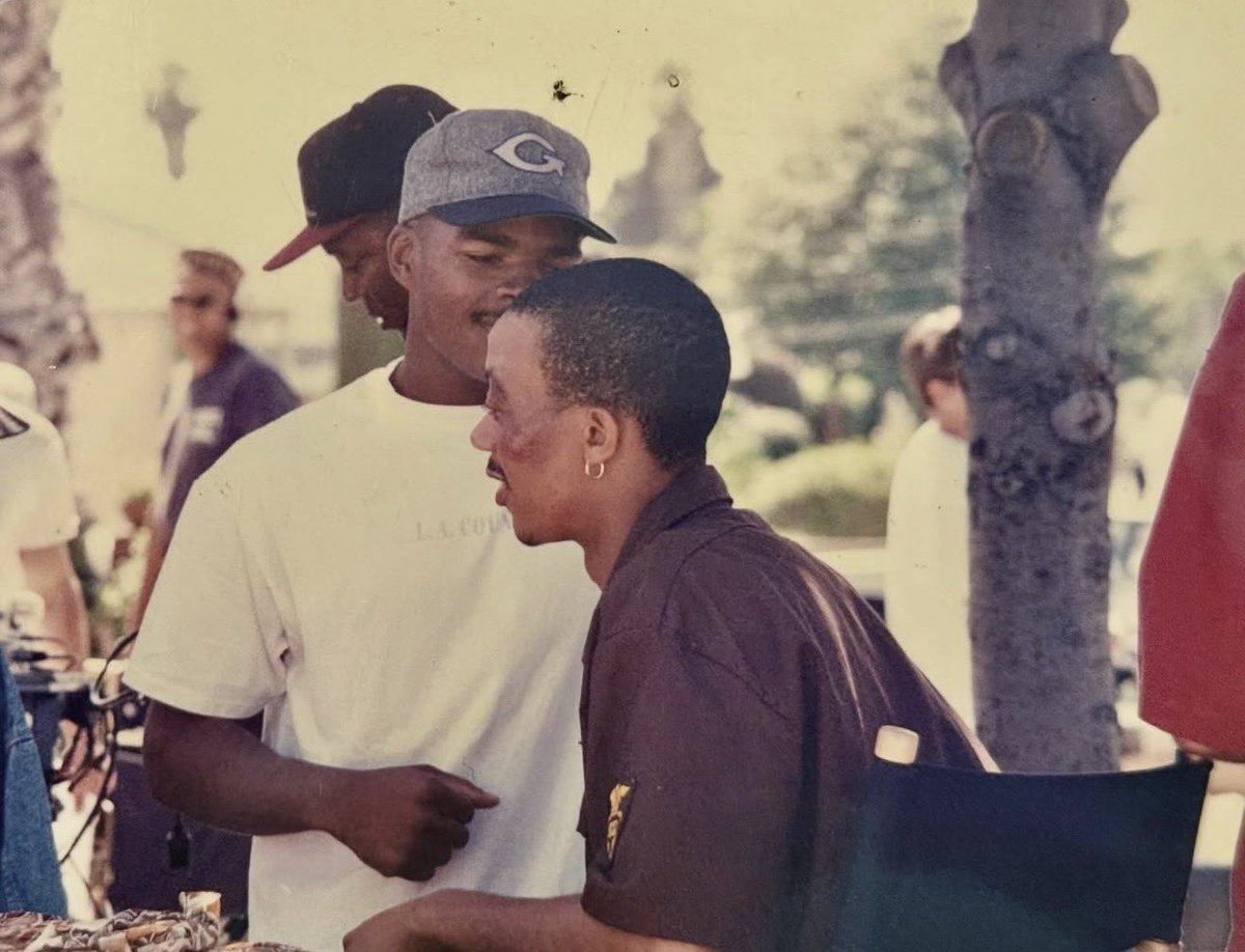 DJPooh's tweet image. Me and F. Gary Gray on the set of the original Friday!