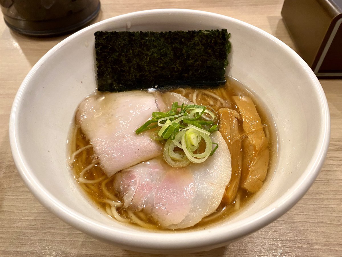 nobrndsn's tweet photo. ラーメン初め https://t.co/jpC03e6igX