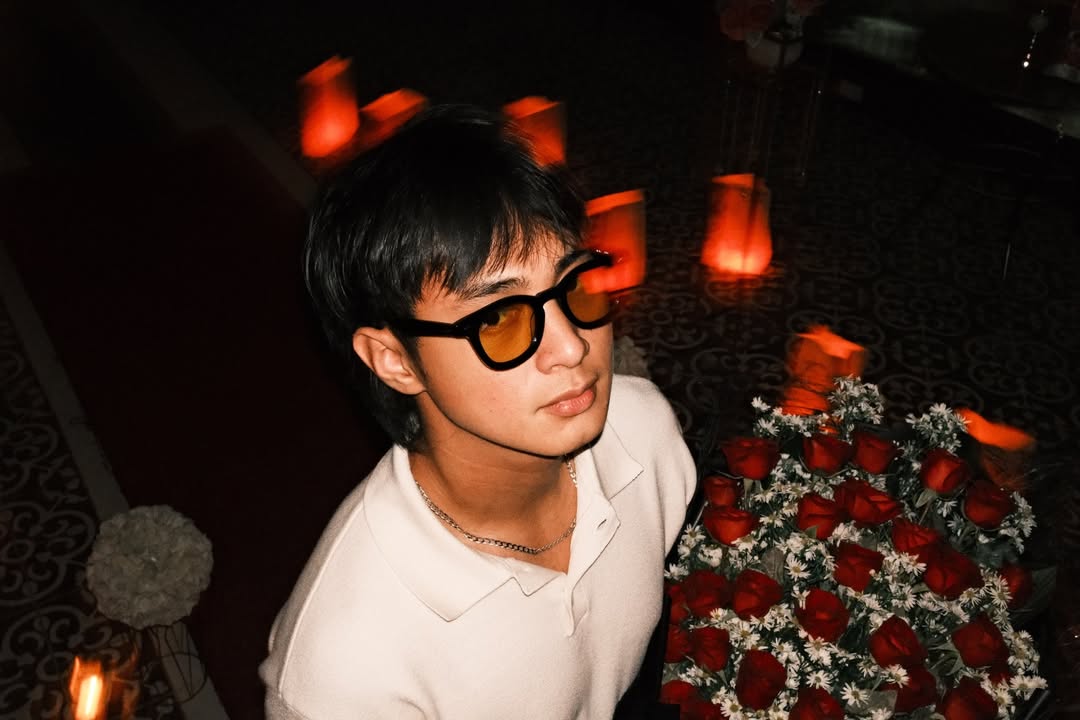 cebudailynews's tweet photo. WELCOMING THE NEW YEAR WITH LOVE 💞

LOOK: Pinoy Big Brother Gen 11 alums Sofia Smith and JM Ibarra welcome 2026 with a romantic date, sharing sweet moments.

“Always, in all ways,” Ibarra wrote in his Instagram post.

Fans couldn’t help but express their support, with one commenting, “Grabe ang langgam!! Labyu, lovebirds.” 

📷: jmdibarra/ IG via Neil Povadora #CDNDigital