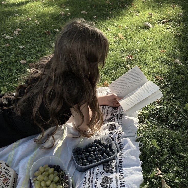 itsfolknow's tweet photo. Livros lidos em 2026 — a thread: 

            ⊹₊˚‧︵‿₊୨ᰔ୧₊‿︵‧˚₊⊹

“A leitura é uma porta aberta para um mundo de descobertas sem fim e sempre imaginei que o paraíso fosse uma espécie de livraria.” https://t.co/bhGidjKFO3
