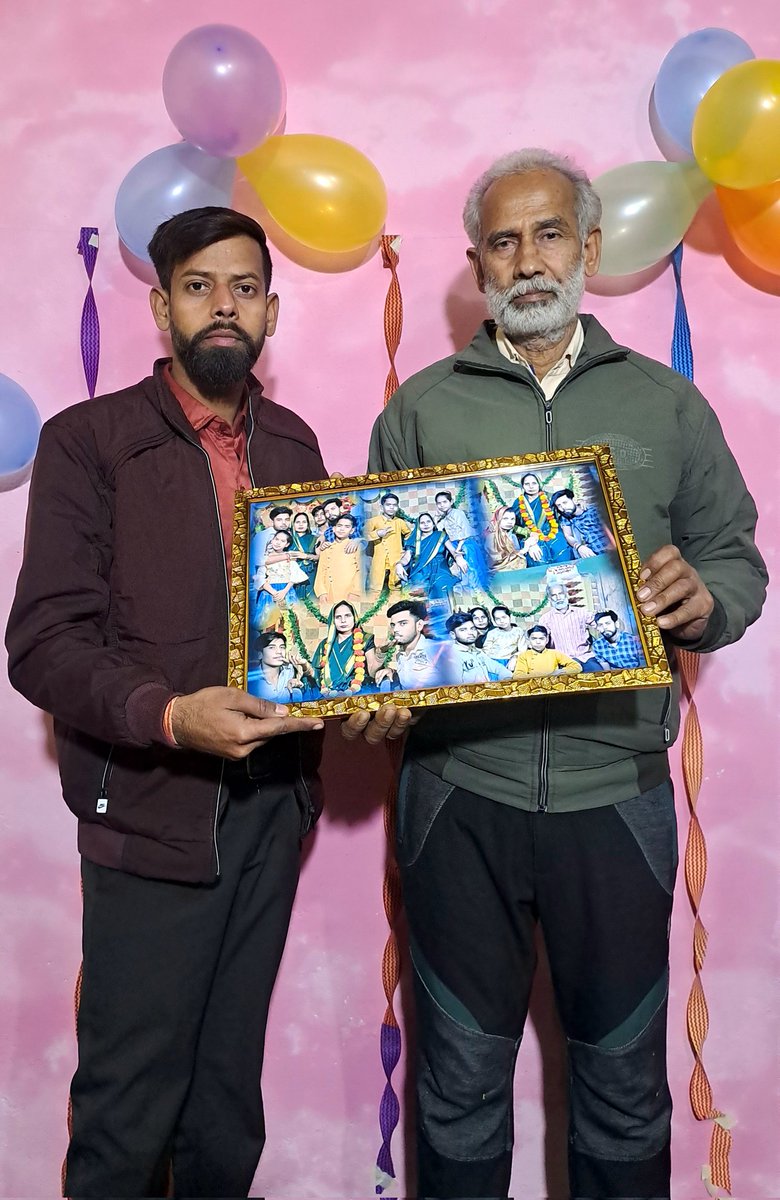 Reporterhariom5's tweet photo. ✨ आदरणीय पिताजी को जन्मदिन की हार्दिक शुभकामनाएँ।
बाबा श्याम से प्रार्थना है कि आपको उत्तम स्वास्थ्य, दीर्घायु, सम्मान, यश और सुख-समृद्धि प्रदान करें।
🌸जन्मदिन की हार्दिक बधाई एवं शुभकामनाएँ, पिताजी🌸आपका स्नेह और आशीर्वाद यूँ ही हम सब पर बना रहे। https://t.co/7gncdUM0Mi