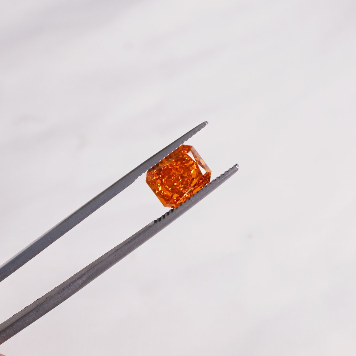 Eeleg_Jewelry's tweet image. #rt이벤트 #팔로우이벤트
rt+팔로우 한분 5x7mm 한개 선물로 드려요!🎁

불타는 석양의 색감이 담긴🌅
✨하이퀄리티 정밀 핸드컷 큐빅✨
폼 업로드 됐습니다!

석양의 낭만적인 컬러와 핸드컷의 광채가 담긴 하이퀄리티 큐빅 옥타곤프린세스컷 구경하러 오세요!😊😊
witchform.com/deposit_form.p…