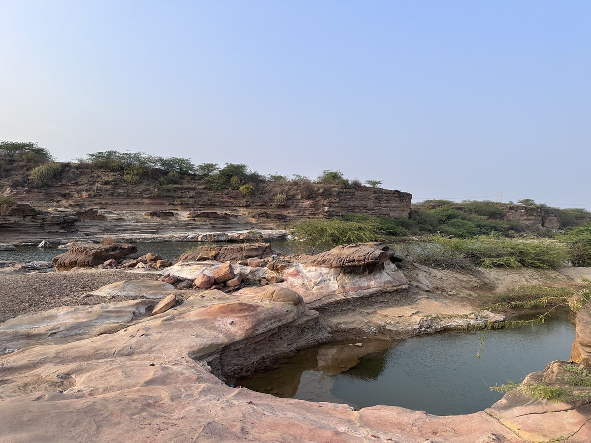 DeepXP's tweet photo. If you are in Kutch,  Kadiyo Dhro is a must visit place. Off road experience but totally worth it. Got to know about it from @aditiraval’s video on it. https://t.co/Eqw6pyweDr