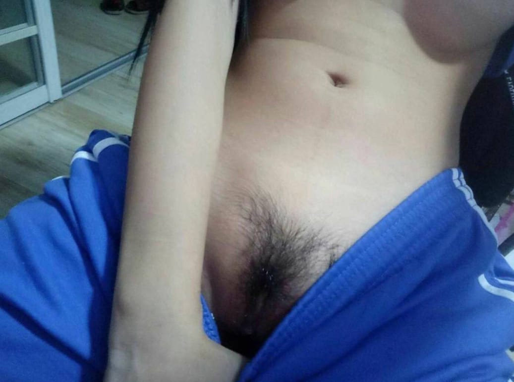 only_cx's tweet photo. #petite #indonesian https://t.co/oHBPVnpr22