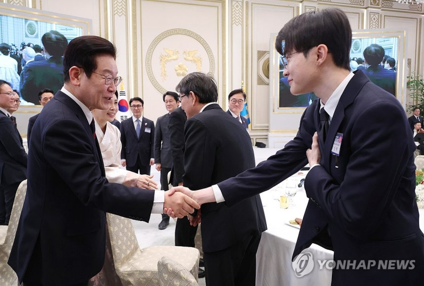 수구 tweet media