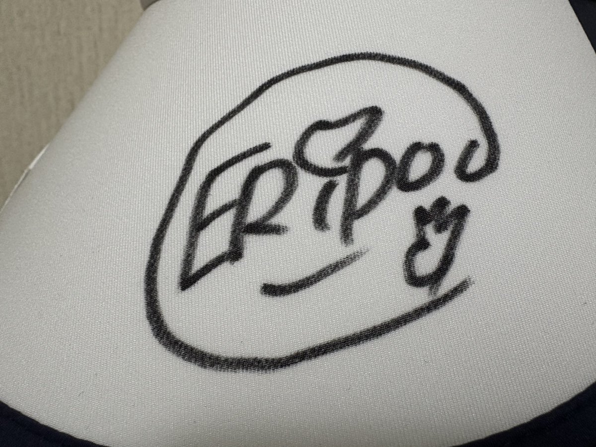 モーニング娘。時代とサイン変えたって言ってたから、これレアじゃん