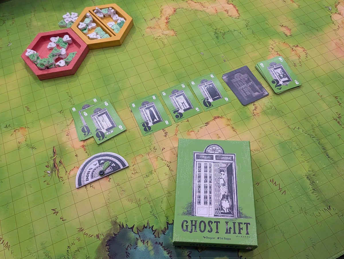 TheLibraryGamer's tweet image. New year games.