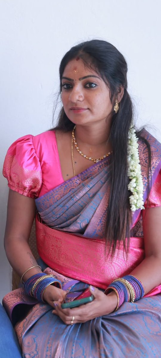 #Vidhya 💕

#happynewyear #happynewyear2026 #samantha #sreeleela #rashmika #meenakshichaudhary #rukminivasanth #malavikamohanan #kalyanipriyadarshan #krithishetty #bhagyashriborse #nidhhiagerwal #priyankamohan #poojahegde #mamithabaiju #vijay #jananayagan #raajasaab #riddhikumar