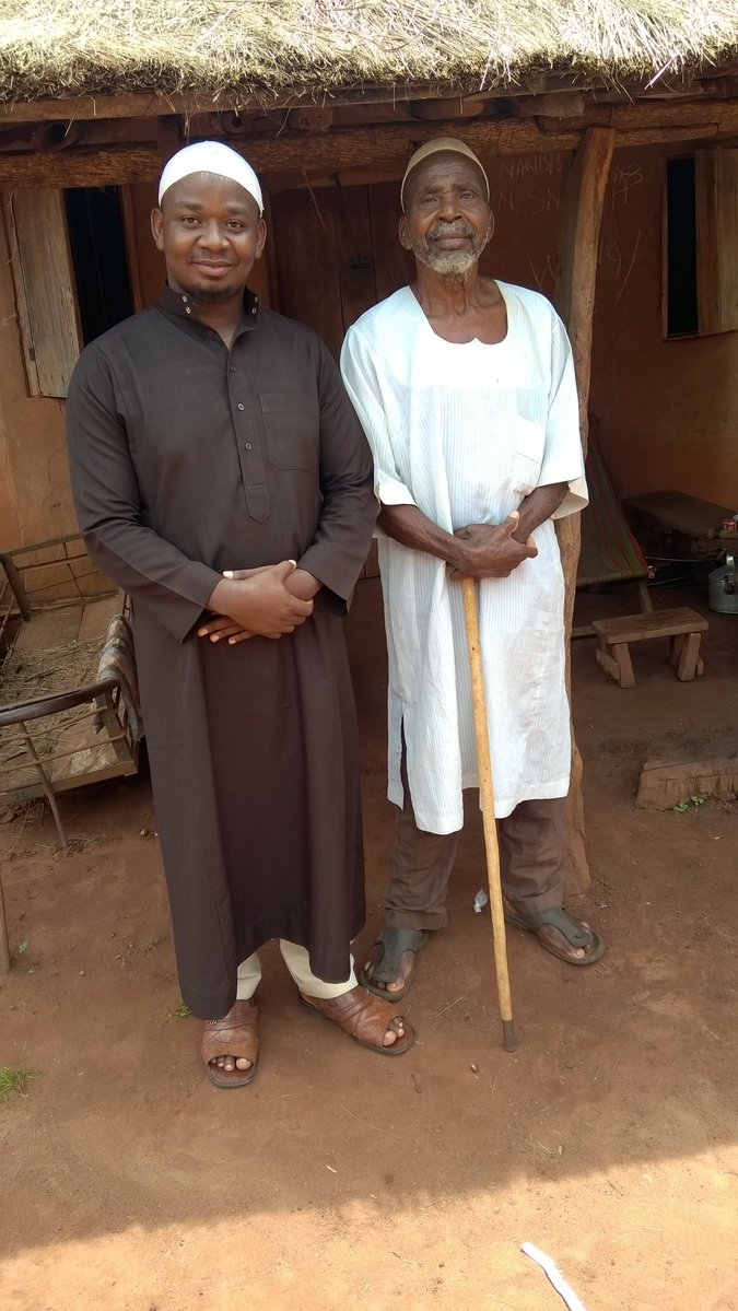 siraj_ugwu's tweet image. For those questioning my Igbo heritage and origin, it is important to set the record straight.
My grandfather was Edoga Okeanya, nwa Ugwu, nwa Ezema, the former Atama Adoro Ero, the chief priest of our village oracle.
My father, Late Mazi Chukwuma Yunusa Ugwu, who was the Di…
