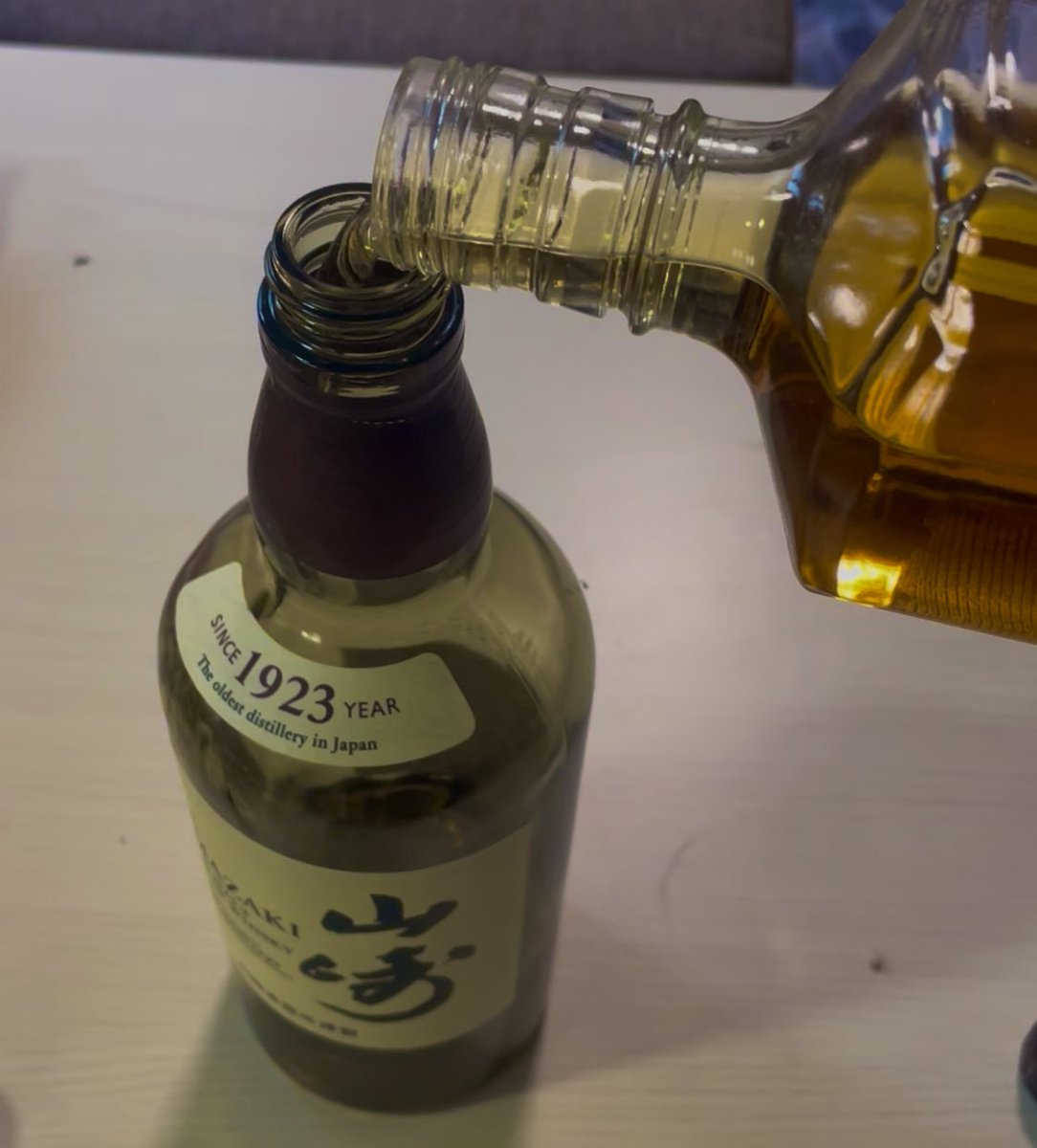 akuryoku42's tweet image. 来客用に山崎の準備しねえとな