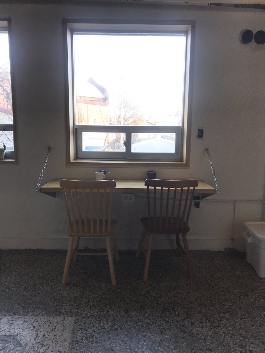 오랜만에 간 행궁동
우리가 함께 앉았던 자리를 한참 바라보고 왔어