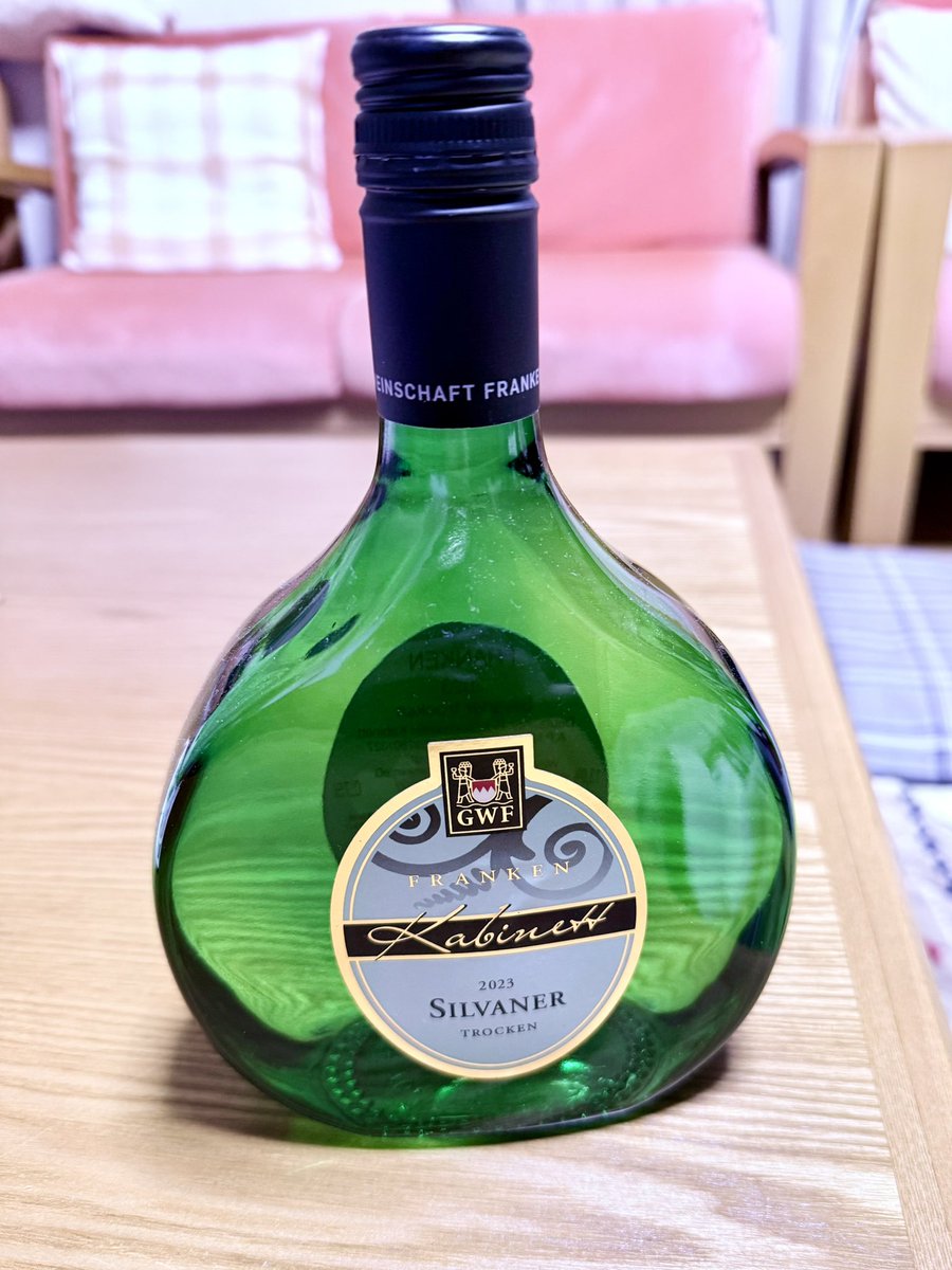 なんとなく瓶の形が気になって買ってみたワインだったけどかなり好きな