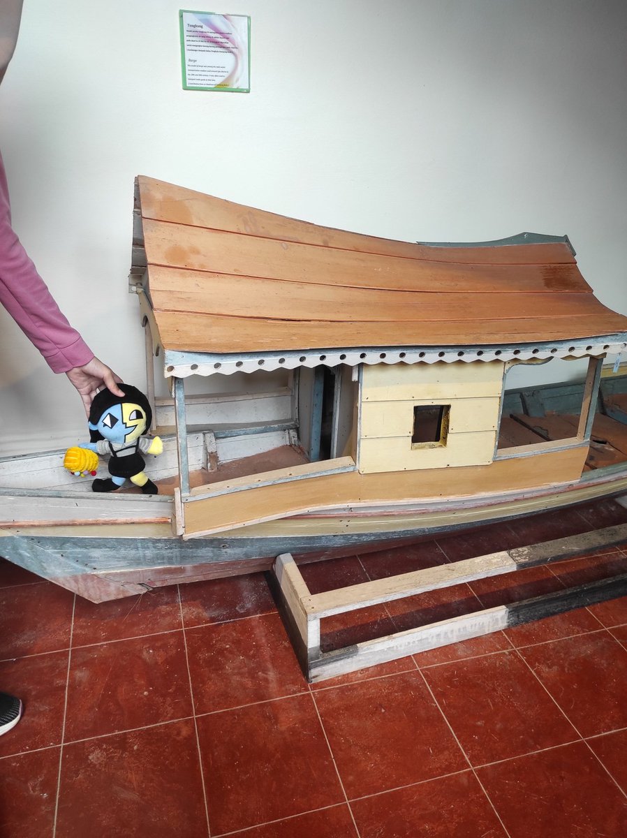 "ENA HAS HER REPLICA BOAT!"
I'm on holiday rn and brought Ena with me so here's a pic of ena in a museum!!!
#ena #ENA #plush