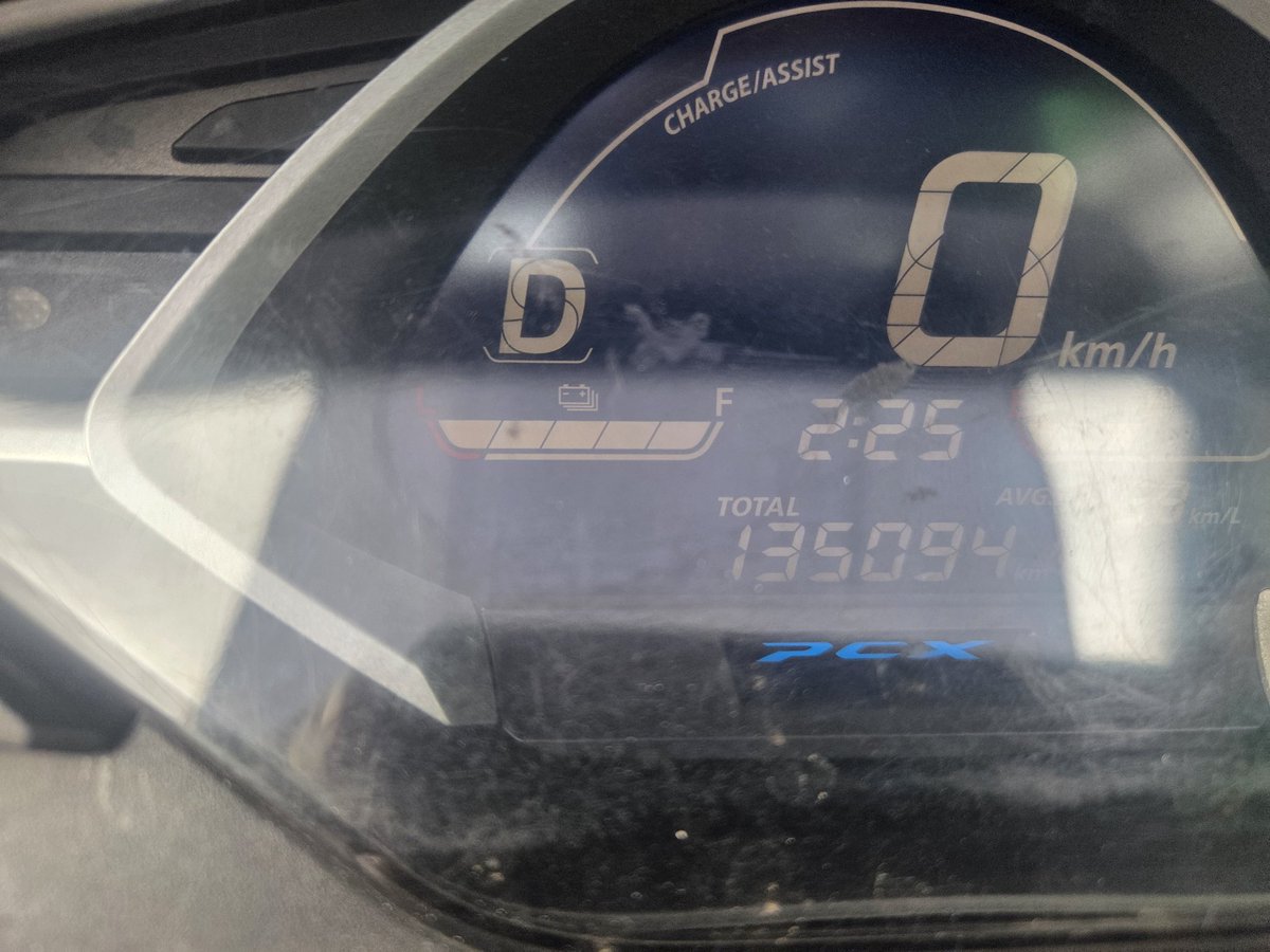 新年早々備忘録のオイル交換＆SOD-1 Plus添加。
この年末年始は過去イチしょっぱい稼働記録にしかなってない。今日もしょっぱいまま雪が降ってきてしまい、危険と判断し既に帰還。
明日路面凍結あると明日も動けんぞ、ヤバいなあ…。