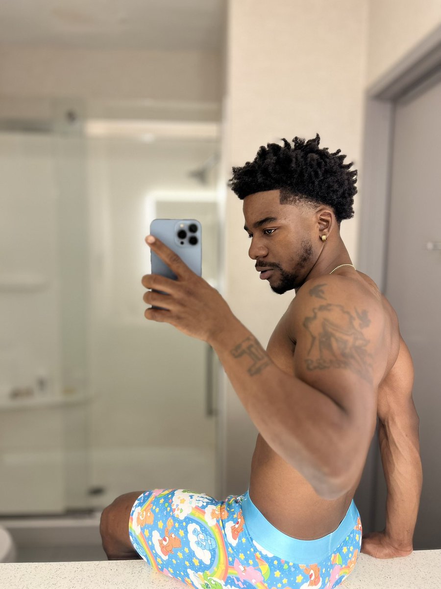 1debe_'s tweet photo. 🌈 https://t.co/2TDvZDmuvB