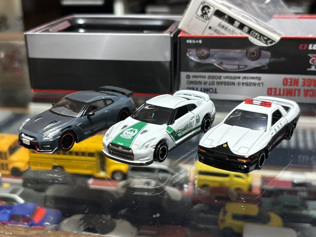令和8年のミニカー買い初めはこちら💁 ①イオン限定元旦トミカの警視庁