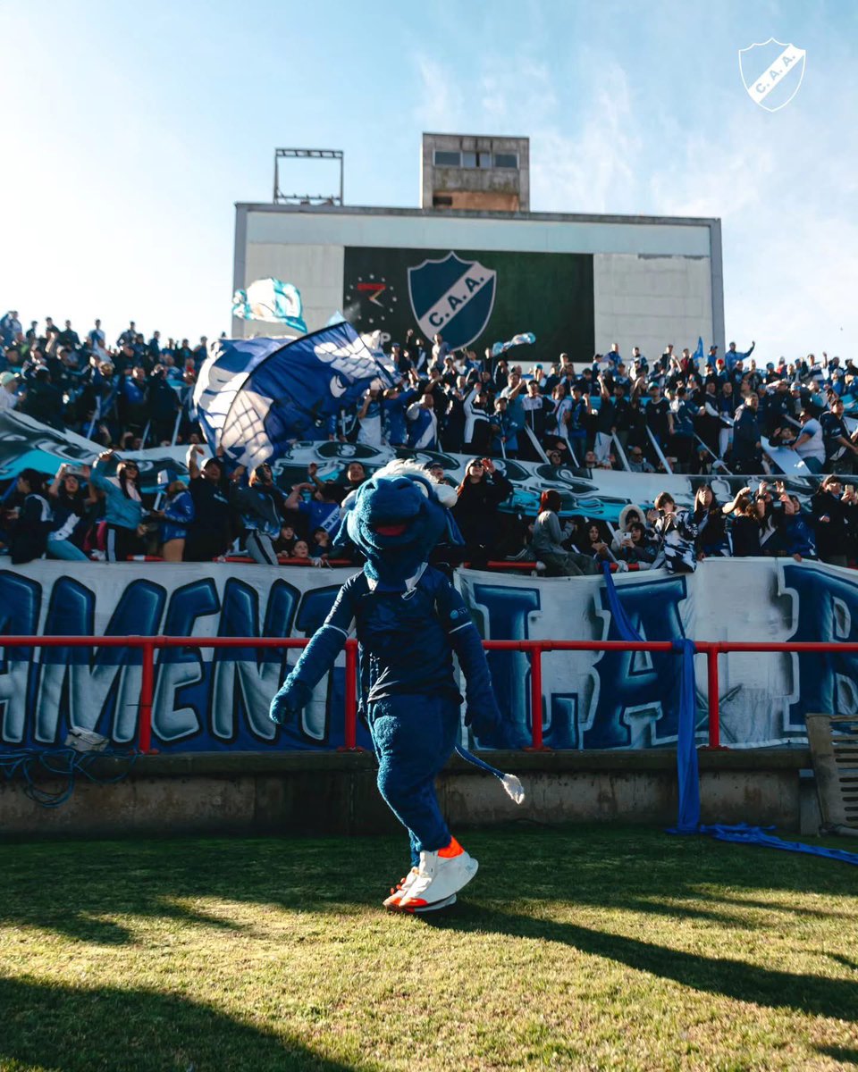 ClubAlvaOficial's tweet image. ¡𝑵𝒐 𝒉𝒂𝒚 𝒏𝒂𝒅𝒂 𝒎𝒂́𝒔 𝒍𝒊𝒏𝒅𝒐 𝒒𝒖𝒆 𝒔𝒆𝒓 𝒉𝒊𝒏𝒄𝒉𝒂 𝒅𝒆 𝑨𝒍𝒗𝒂𝒓𝒂𝒅𝒐! 💙🤍

Un amor que va más allá de los resultados. Un sentimiento único. Una pasión que se transmite de generación en generación y nos convierte a todos en familia.

¡𝐅𝐄𝐋𝐈𝐙 𝐃Í𝐀 🐂!