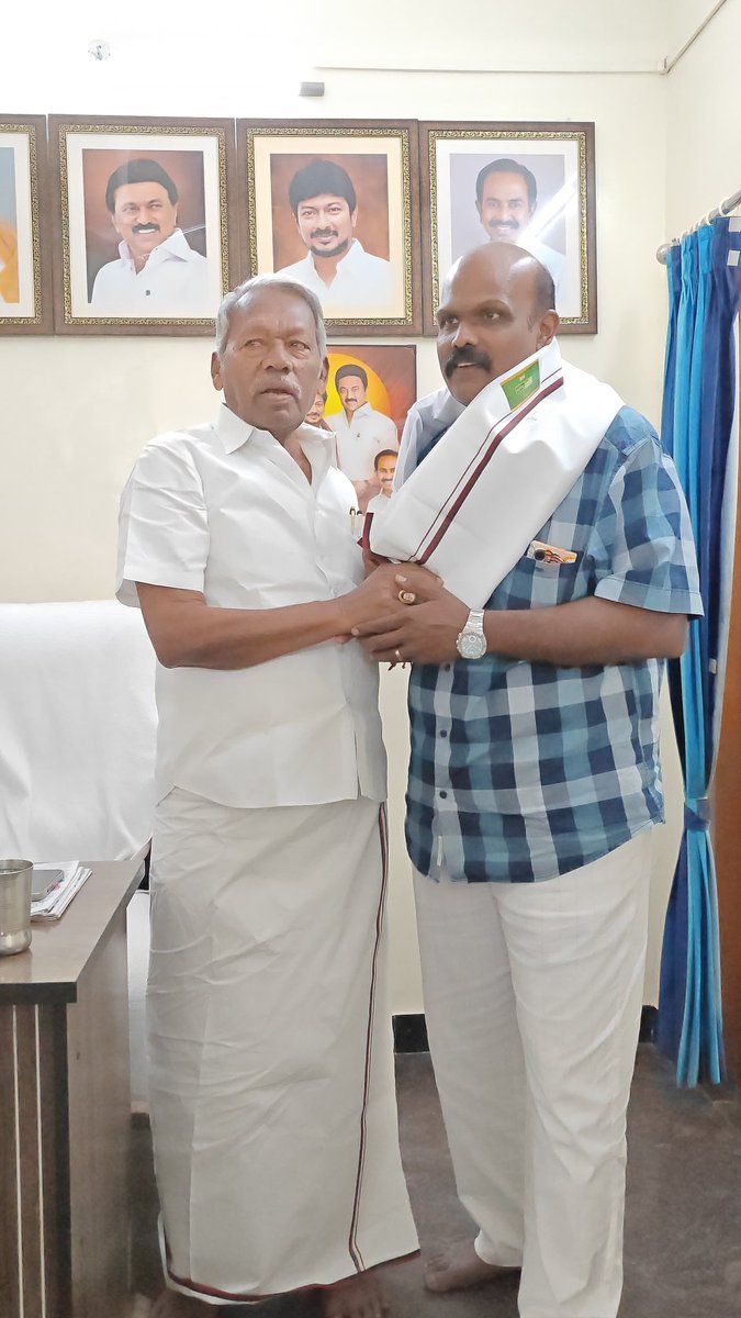 AMSRajkumarUswa's tweet photo. எனது பிறந்தநாளை முன்னிட்டு சேலம் மாநகராட்சி மேயர் அண்ணன் ஆ.ராமச்சந்திரன் அவர்களை சந்தித்து வாழ்த்து பெற்றேன்..... https://t.co/i7dbzM9Z6d
