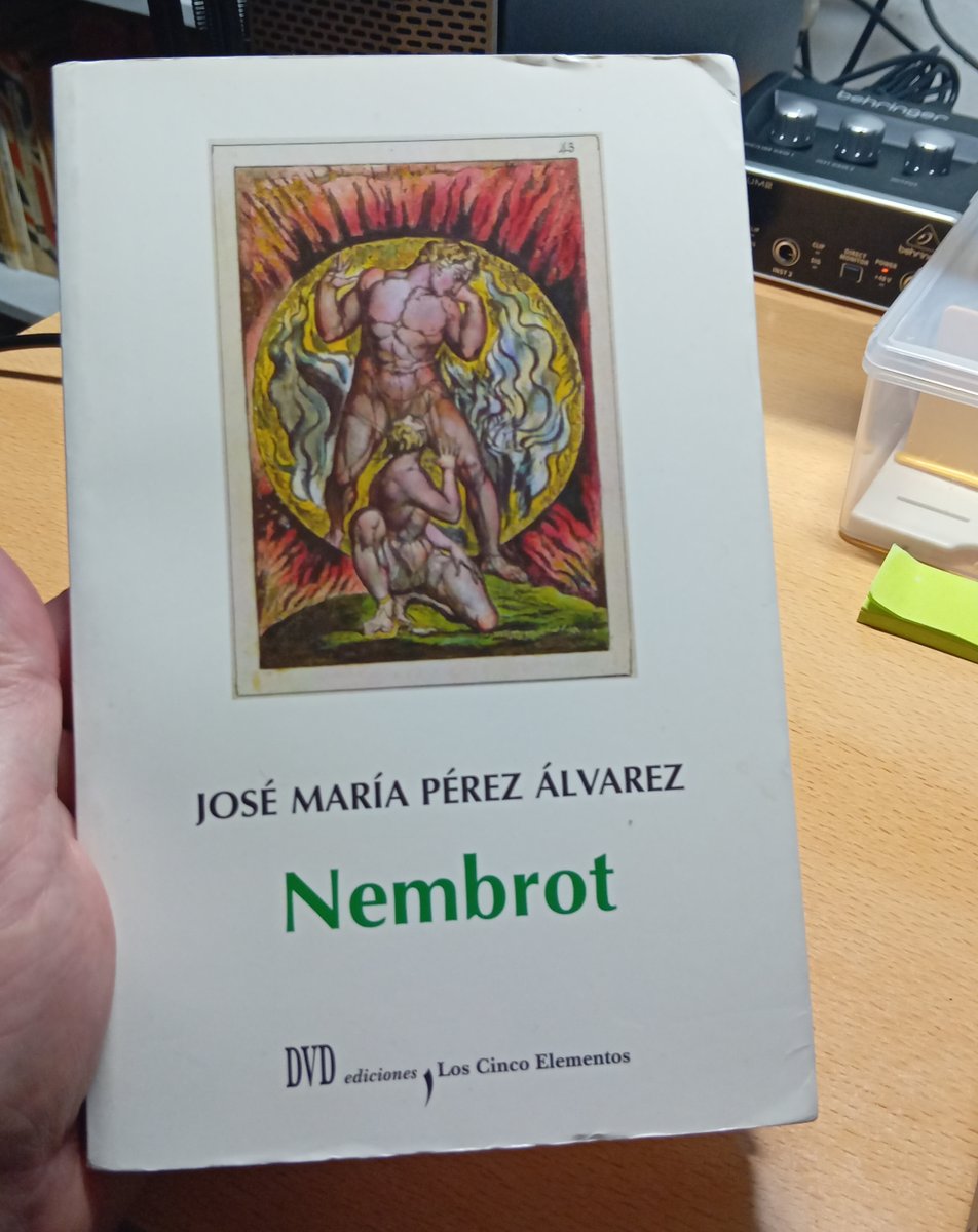 El pasado día de Nochebuena me contaba mi amigo Sergio Gaspar del triste e inesperado fallecimiento del escritor José María Pérez Álvarez, Chesi, artífice de una prosa fascinante y alambicada. Su novela más conocida, Nembrot, la podéis encontrar, en versión ampliada, en la ed.