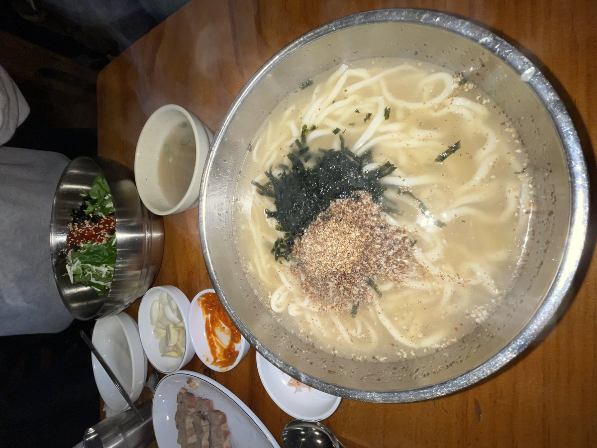 chijeonEDA's tweet photo. 🍰대전여행 맛집 빵집 위치 공유 🍰

디저트 분조카 두쫀쿠 2500원집 칼국수 짬뽕 베이커리 성심당 시루 다 정리했어요!! ㅠㅠ

🔗https://t.co/OO8aLrPLUP https://t.co/B9jnOf2xm3
