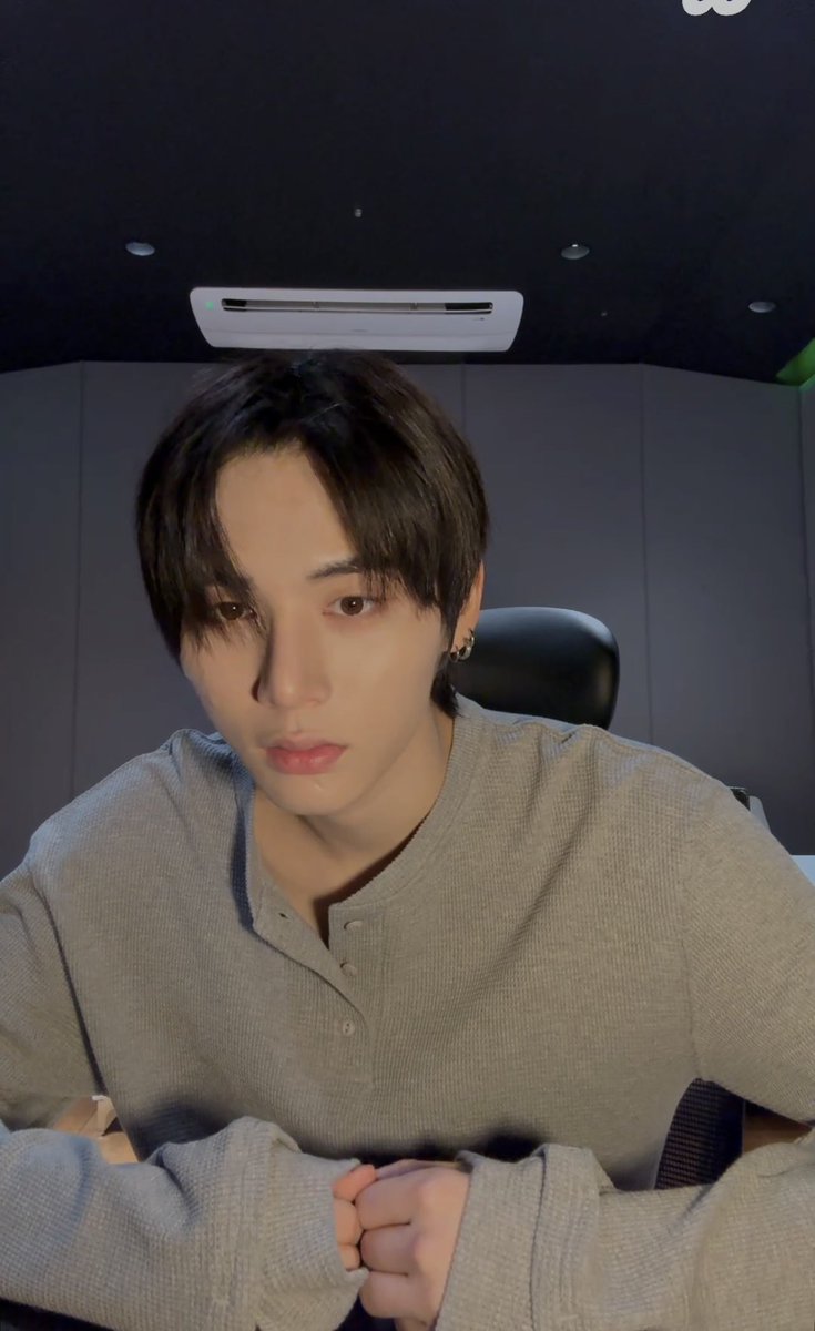 모래 tweet media