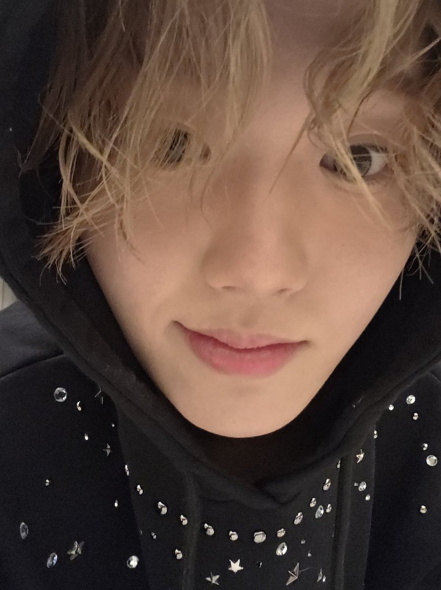 doyounggpcs's tweet image. 260102 doyoung weverse post 🌟

#도영 #트레저