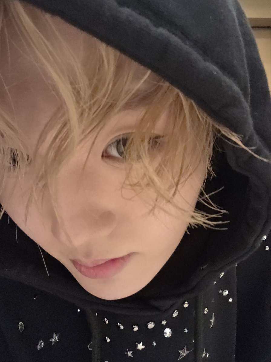 doyounggpcs's tweet image. 260102 doyoung weverse post 🌟

#도영 #트레저